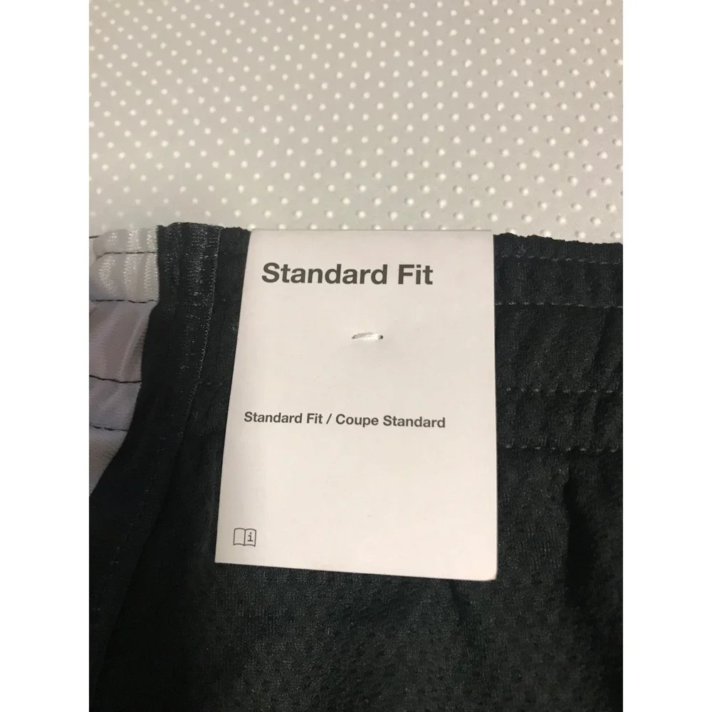 Nike Boys Size Large Black & White Basketball Shorts New‎ With Tag